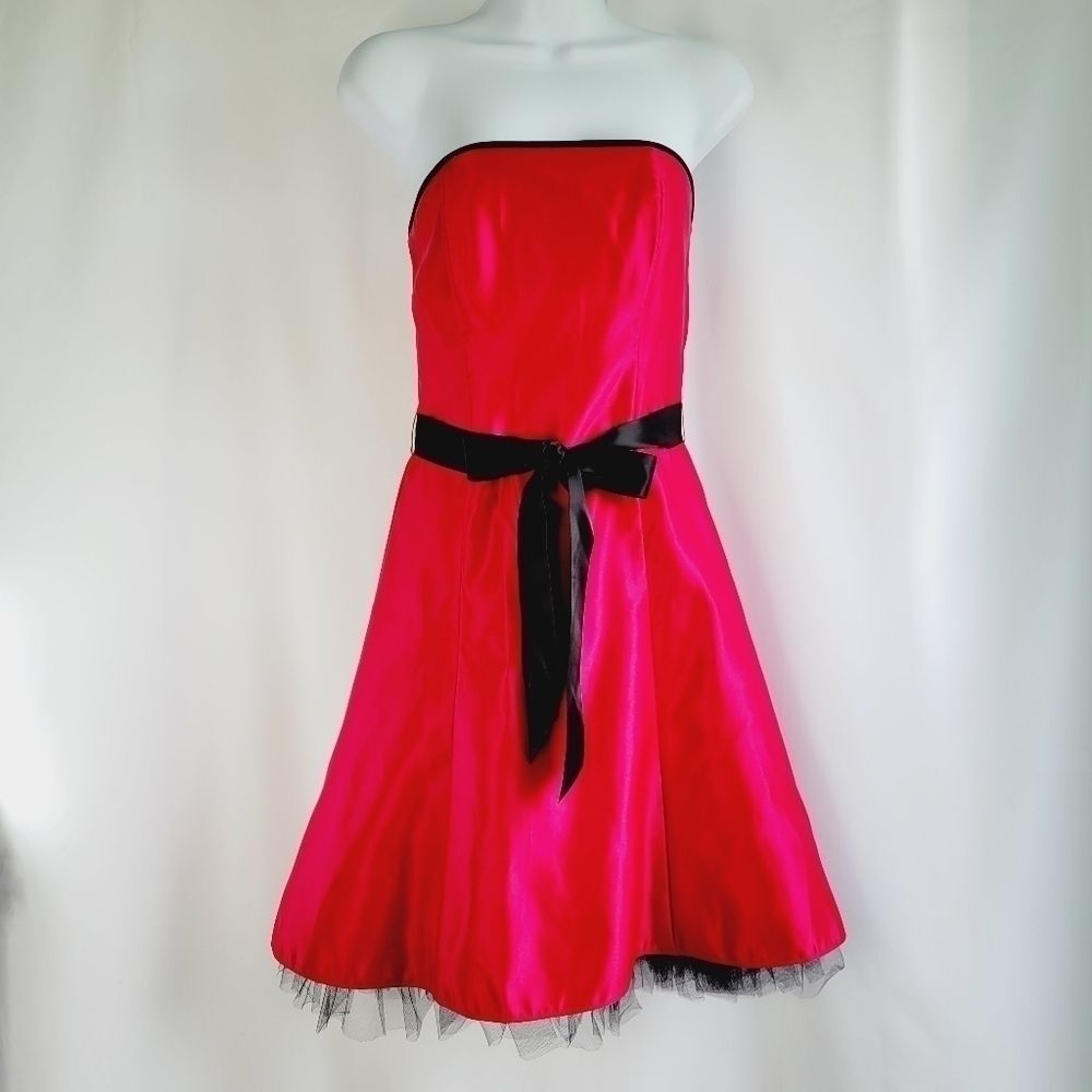 VINTAGE Jessica McClintock for Gunne Sax Strapless Satin Cocktail Party Dress